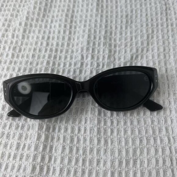 NO.683 NEW GENTLE MONSTER Rococo 01 Black Sunglasses Authentic - Picture 10 of 10
